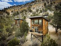Treetop #2 at East Zion Resort - Bed and Breakfast Orderville