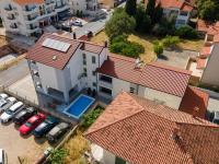 Family-friendly apartments with swimming pool Biograd na Moru, Biograd - 23912 - Chambres d'hôtes Biograd na Moru