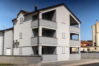 Family-friendly apartments with swimming pool Biograd na Moru, Biograd - 23912 - Chambres d'hôtes Biograd na Moru