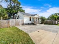 Twin Tides Beach House Carolina Beach - Unit 2 - B&B Carolina Beach