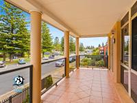 Luxury Ocean Front 3BR Home in Central Victor - B&B