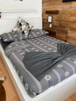 Studio Chalet with terrace & Matterhorn view - B&B Zermatt