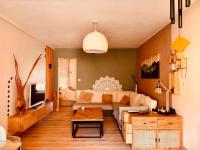 Le Longo Maï ,2 chambres, parking gratuit - B&B La Garde