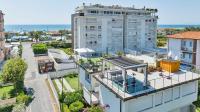 GOLDEN LUXE - Villa Whit Terreace Sea View - Bed and Breakfast Camaiore