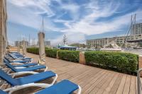 Luxury Modern Apt on the beach - B&B Hertsliyya B