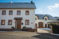 Ferienwohnungen Maijeschhof - B&B Pelm