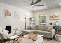 Clementine - B&B Granbury