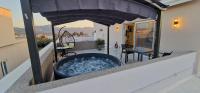 Hill Luxury Suite - Ferienwohnung Moíres