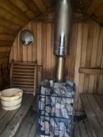 Shepherd Hut Lodge on Farm Waterside Goodwin Farm - Bed and Breakfast Staple Cross