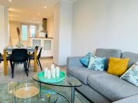 Large 3 bedrooms with private parking-Limp2 - B&B
