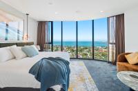 4 Bedroom Penthouse on level 15 with City and Bay Views 2 Parking Spots