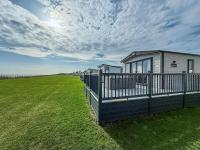 Luxury Lodge With Stunning Full Sea Views In Suffolk Ref 20234Bs - B&B