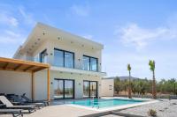 Aetheria & Aura Suites by Temma Villas - B&B