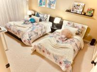 Twin Room with Shared Toilet