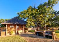 Wayside Chalets - Bed and Breakfast Thantabana