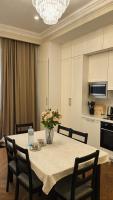 Two-Bedroom Deluxe Apartment with Garden View