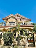 Entire House at Club Morocco Beach Club Subic - Ferienwohnung