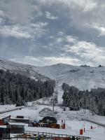 Studio au pied des pistes avec accès privé par son balcon - Ferienwohnung Laveissière