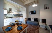 Luxury Old Town Apartment - Ferienwohnung