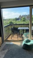 Ruim 3 slaapkamerappartement vlakbij het strand - Bed and Breakfast