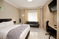 Menlyn Maine Spacious Cottage - Chambres d’hôtes Pretoria