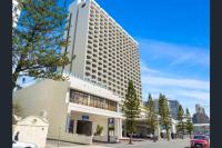 Bright Oceanview Apartment on Level 11, Mantra on View, Surfers Paradise - B&B Gold Coast