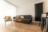 Beachfront apartment parking - B&B