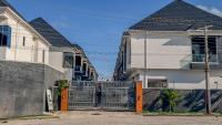 Lekki Luxury 4 bedroom with 24 power, Security, PS5, Pool & Gym - B&B Lekki