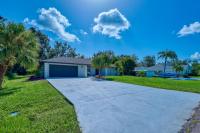 Modern and Spacious 3bdrm and 3 bath house with pool - Ferienwohnung Port Charlotte