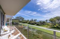 The Helm 2 Stunning waterfront unit with Air Conditioning - B&B Nelson Bay