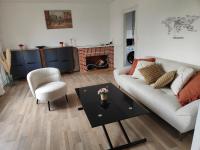 Le repère, 400m aéroport, 2 chambres - Ferienwohnung