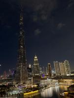 Chalet Homes - Dubai Luxe Stay - Burj Khalifa Fireworks View Downtown - Bed and Breakfast