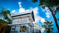 Hill Top Paradise Vagamon - Bed and Breakfast