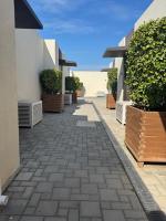 Sea Breeze White Villa 1 - B&B