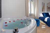 MrBrown - Dimora Lucrezia al Vaticano - B&B Roma