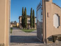 Corte Sospesa Guest House & Spa - B&B Bassano Romano