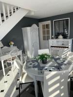 Apartamento de 2 dormitorios con balcón