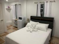 H'Eden Treasures Studio 2 - B&B