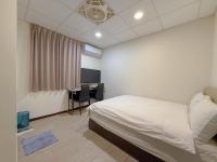 Apartment (1 Adult)