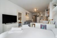 apartamento en las tablas con garaje y piscina ALQUILER TEMPORAL - B&B Madrid