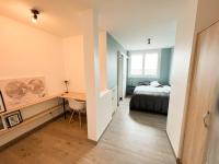 Private room with private bathroom & toilet in a shared flat - Chambres d’hôtes