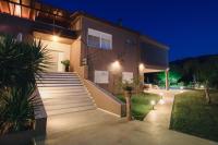 Villa Felenia - Ferienwohnung