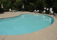Relaxing Condo on the River - NEW Air Hockey Table - B&B Pigeon Forge