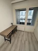 2 bedroom condo with a balcony in the center of Helsinki - B&B