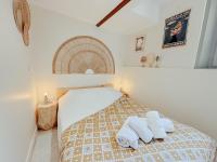 One-Bedroom Apartment with Terrace