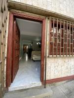 Estudio con sofá cama