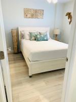 Two-Bedroom Deluxe Apartment with Ocean View