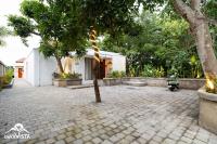 Villa Batan Pohgedang by Bukit Vista - B&B