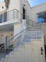 Beautiful secluded apartment with pool - B&B