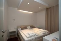 Apartamento de 1 dormitorio con vistas parciales al mar